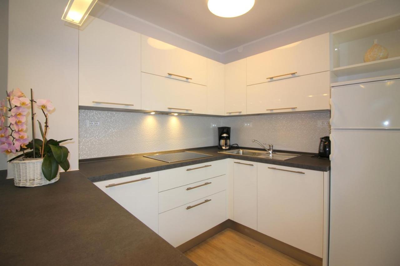 Apartments Tancel Πόρετς Εξωτερικό φωτογραφία