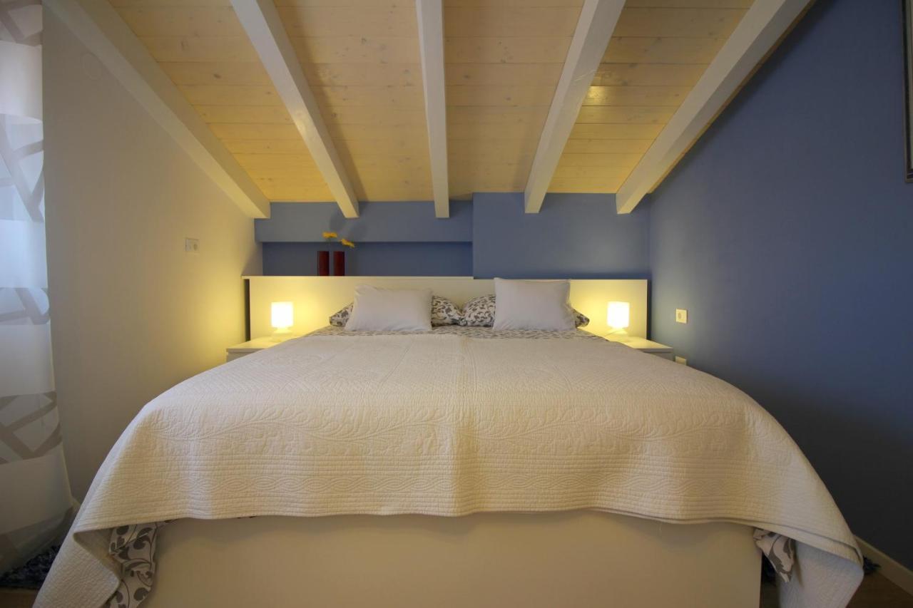 Apartments Tancel Πόρετς Εξωτερικό φωτογραφία