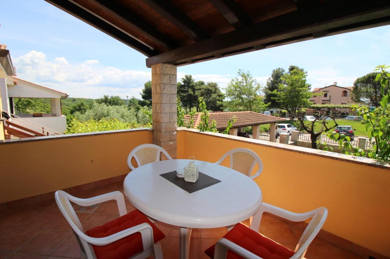 Apartments Tancel Πόρετς Εξωτερικό φωτογραφία