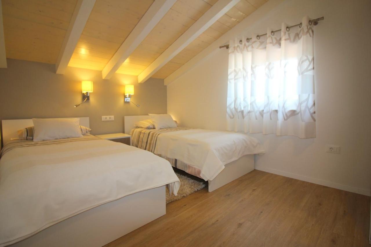 Apartments Tancel Πόρετς Εξωτερικό φωτογραφία